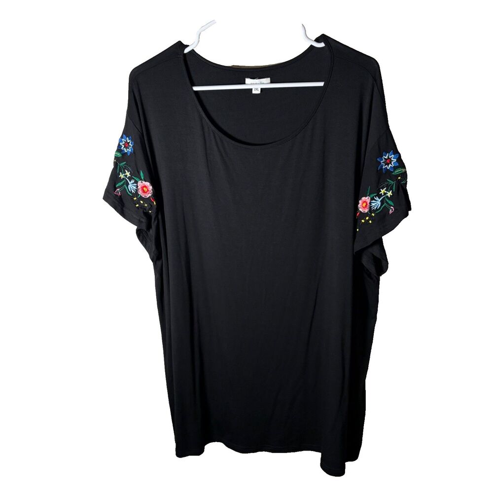 Amaryllis Blouse Women's 2XL Black Round Neck Embroidered Short Sleeve Top
